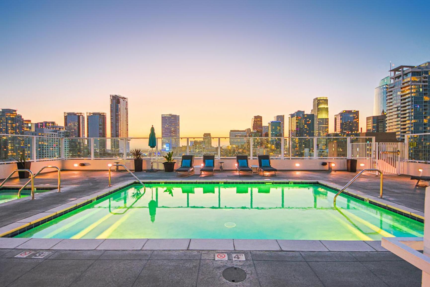 ロサンゼルスStunning 1 Bdr 1 Bth, Pool, Jacuzziアパートメント エクステリア 写真